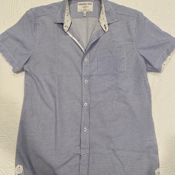 International Report short sleeve button down - Picture 1 of 5